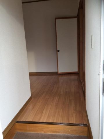 コンティニューⅡ 玄関