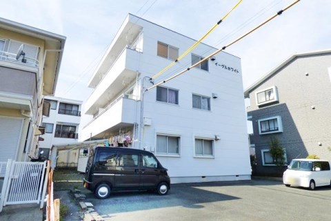 イーグルホワイト 302号室 外観