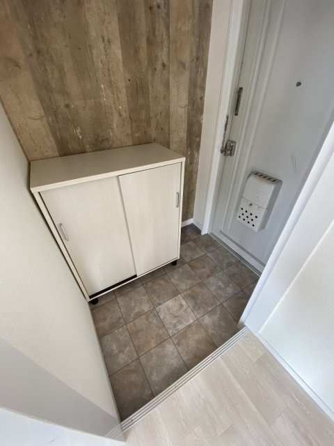 イーグルホワイト 玄関