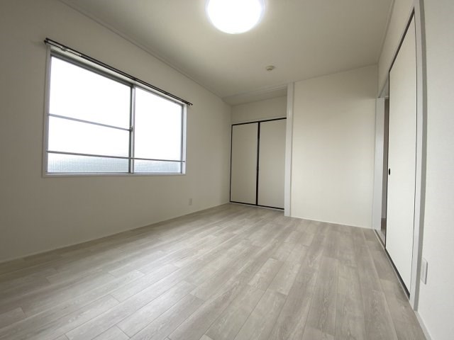 イーグルホワイト ベッドルーム