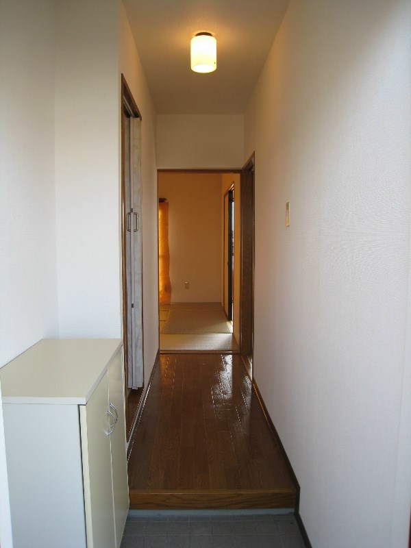 スカイローイＴ・Ｊ 玄関