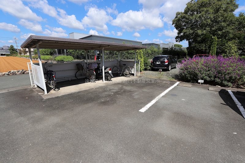 サンハイツエムⅠ 駐車場