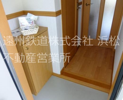 リブレア龍禅寺 玄関