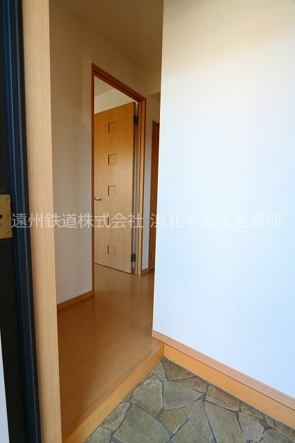 ロイヤルタウン染地台　Ｂ 玄関