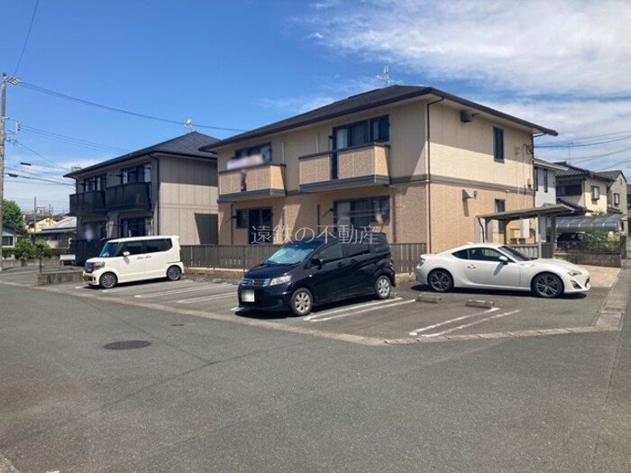 ポーコ・ア・ポーコ 駐車場