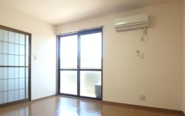 スカイハイツC リビング