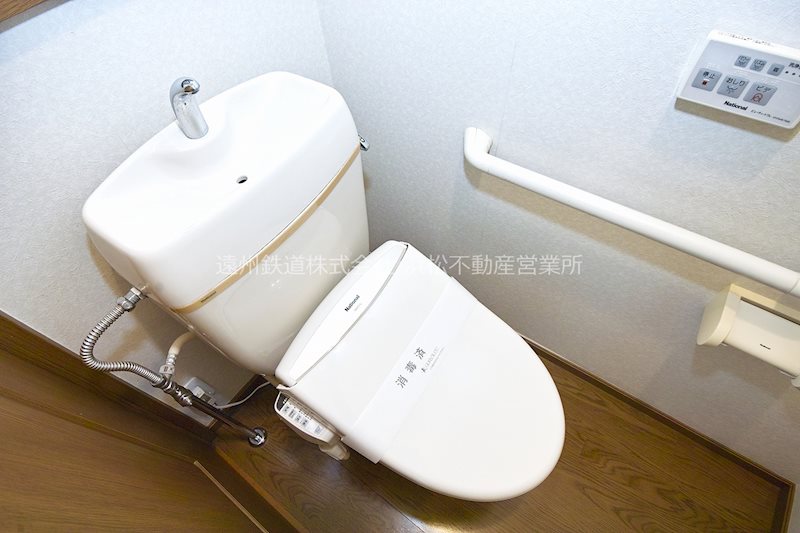 曳馬3丁目6-20,21,22貸家　＊  トイレ