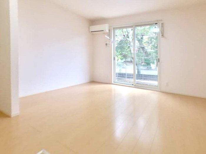 ミステル リビング