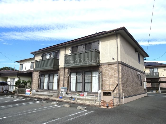 トゥール・ビヨン　A 201号室 外観