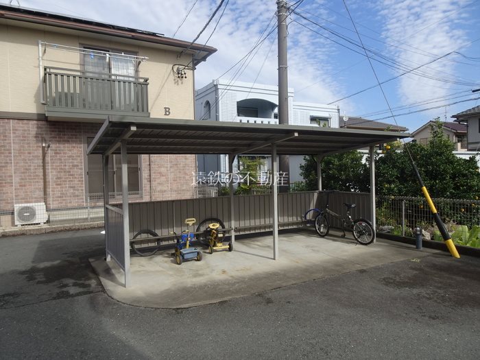 トゥール・ビヨン　A その他外観1