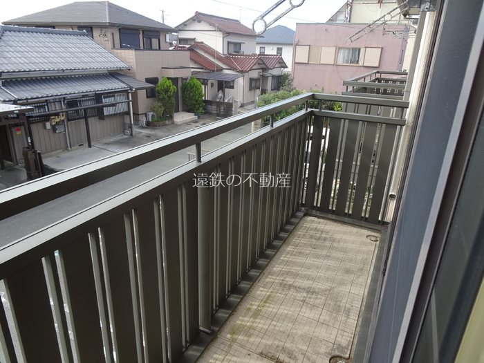 トゥール・ビヨン　A ベランダ