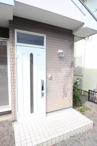 半田山５丁目貸家Ｂ 玄関