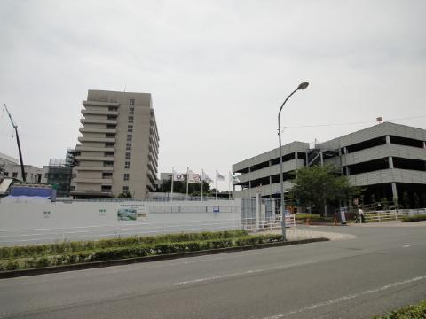 半田山５丁目貸家Ｂ ホームセンター