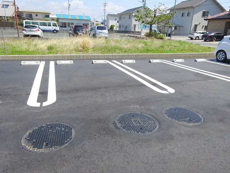 パブリックガーデンⅢ 駐車場