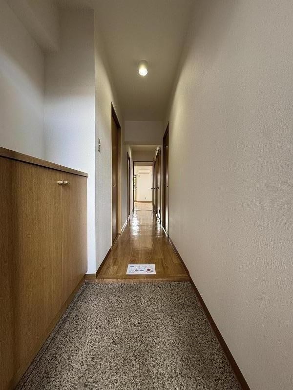 エスペランサAOI 玄関