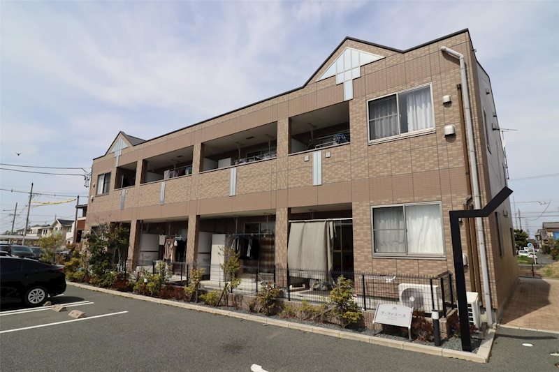 ラ・ファミーユ 203号室 外観