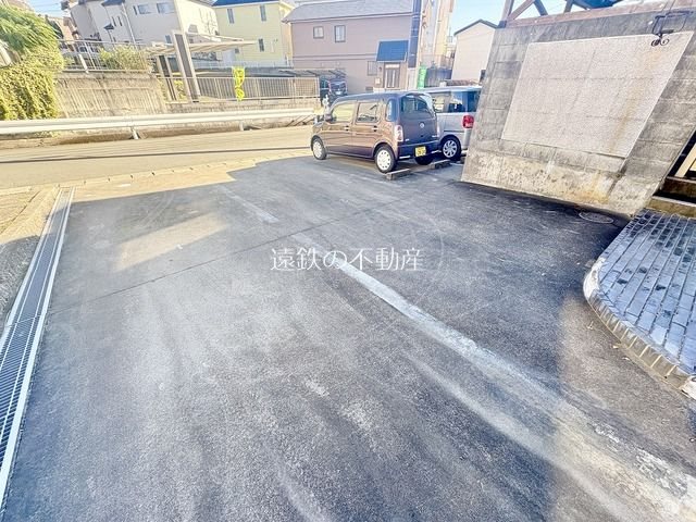 MOMOの実 駐車場