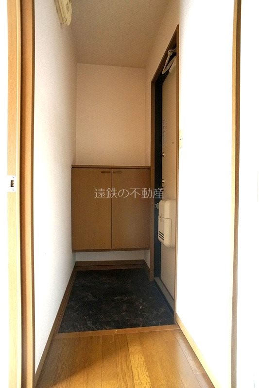 アムール・ヴィルＢ 玄関