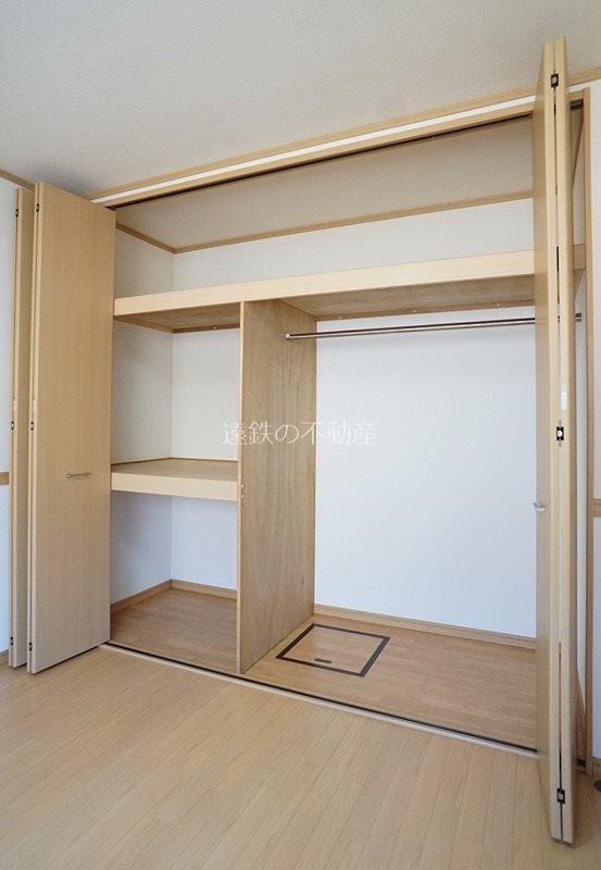 エムズコート春岡 収納