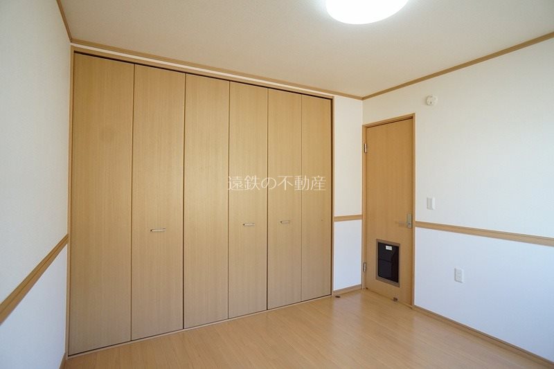 エムズコート春岡 ベッドルーム