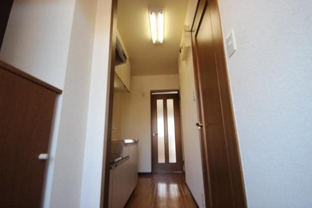 R・シャロウズ 玄関