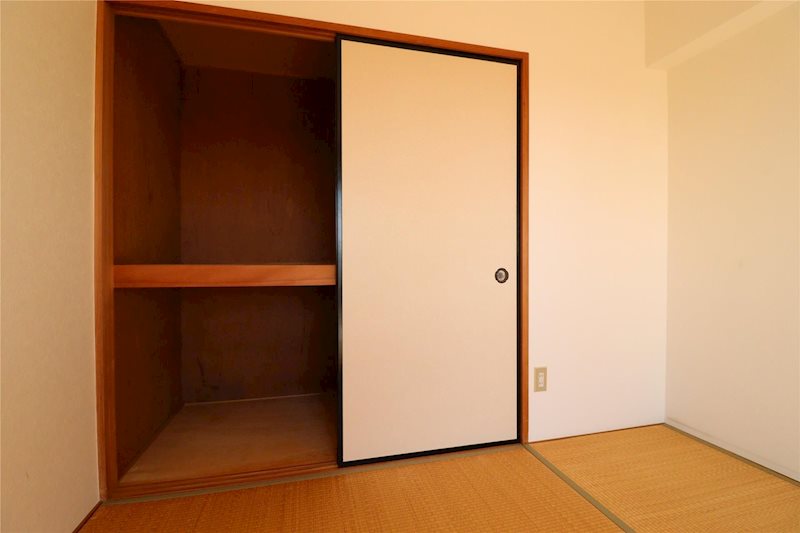 ヴィーブル宮の森南棟 収納