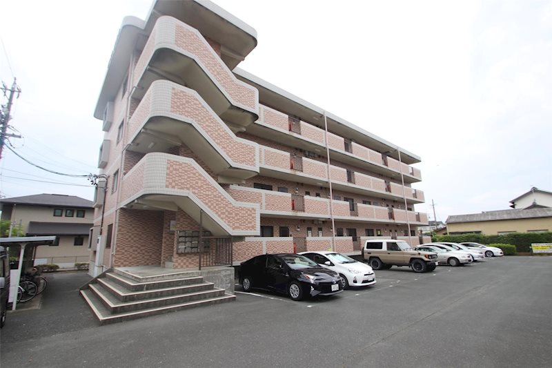ヴィーブル宮の森南棟 駐車場