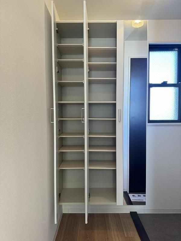 ベルクロンヌ その他11