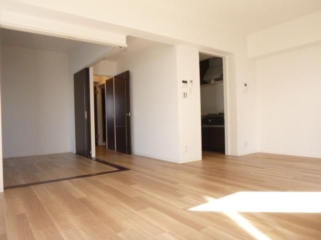 ベルクロンヌ リビング