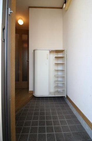 サンクエスC 玄関