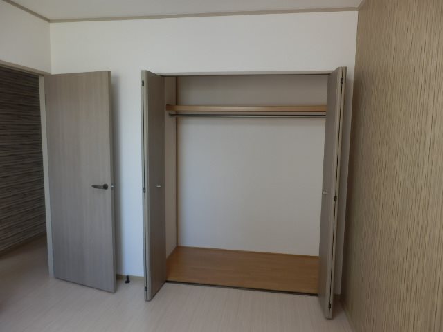 プリムヴェール　B 収納