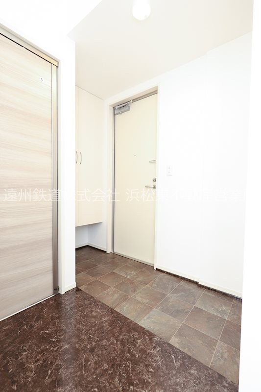 Win&amp;#39;s Garden A 玄関