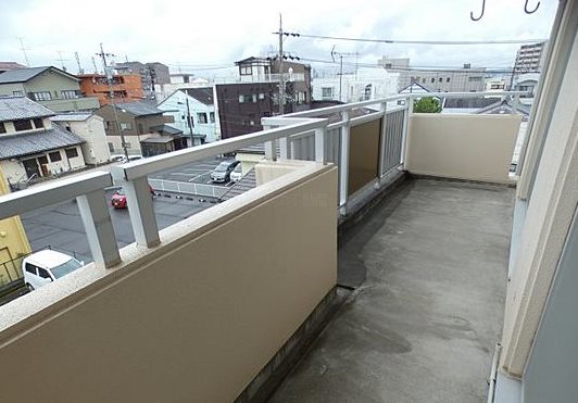 アーバンドゥエル&amp;rsquo;８８ ベランダ