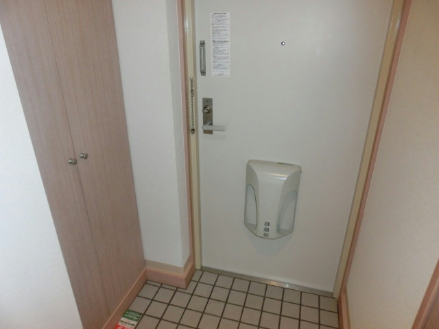アルトモンターニュ 玄関