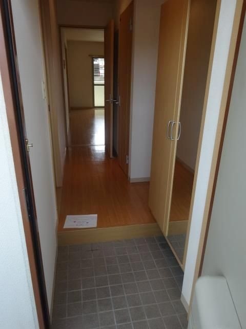 アスティオンⅢ 玄関