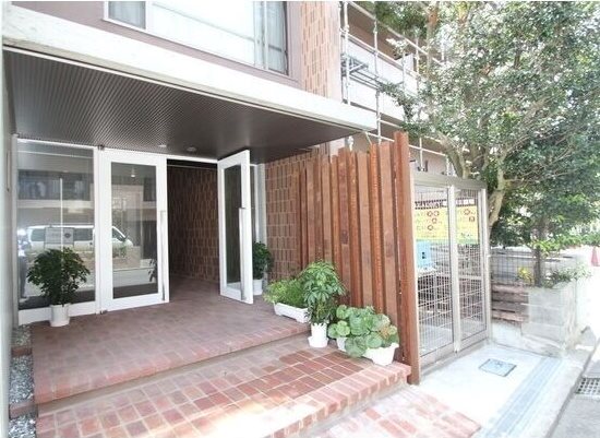 VILLA COZY エントランス