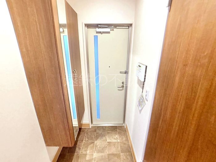 ディオ・ストラーダ 玄関