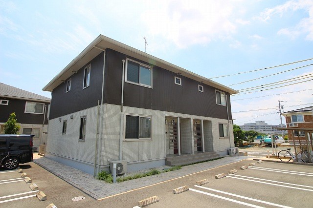 コンフィアンス-フェール　D 102号室 外観