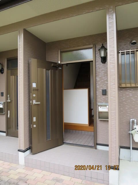 テラスハウスドリーム  玄関
