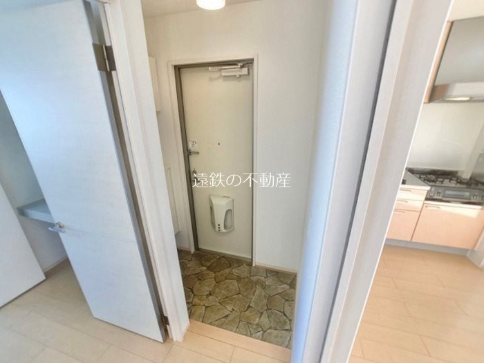 ヴィラ・ラフィーネ 玄関