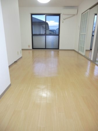 二瀬川ノーバ　Ｂ リビング