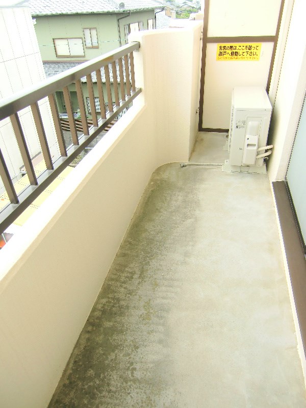 ノーブルアビタシオン ベランダ