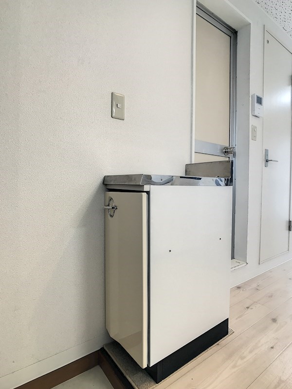 サンハイツエムⅠ 玄関