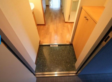 ゴールドサークル小松Ⅱ 玄関