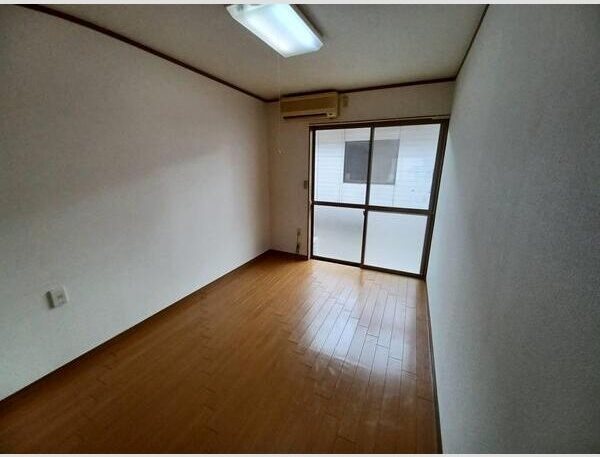 メゾン・ド・ファミーユ リビング