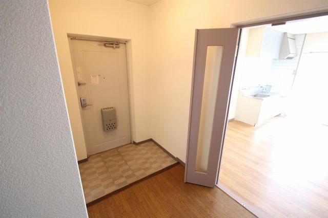 サンヒルズ藤Ａ棟 玄関