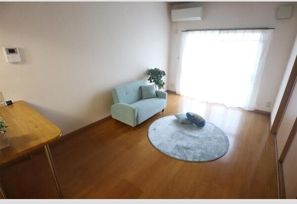 ラフォーレ中里 リビング