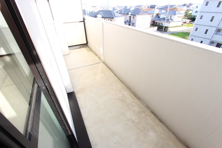 Granpia Cent deux ベランダ