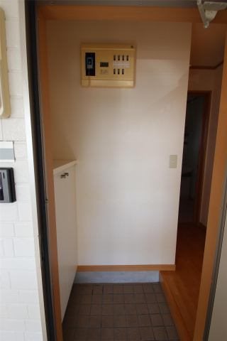 ティエドIIO A 玄関
