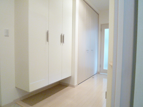 リーベンハイム・カガ 玄関